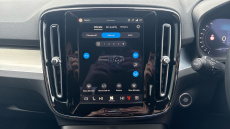 Volvo XC40 2.0 B3P Plus Black Edition 5dr Auto Petrol Estate